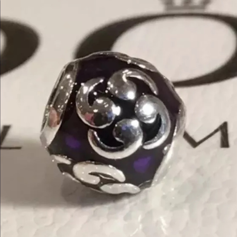 790491EN13 Retired Pandora Purple Zen Charm